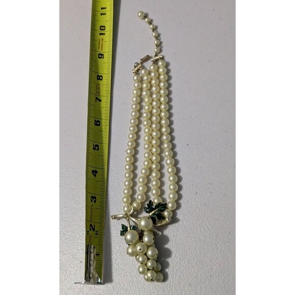 Vintage Double Strand Faux Pearl Necklace With Grapevine Pendant - Picture 8 of 11
